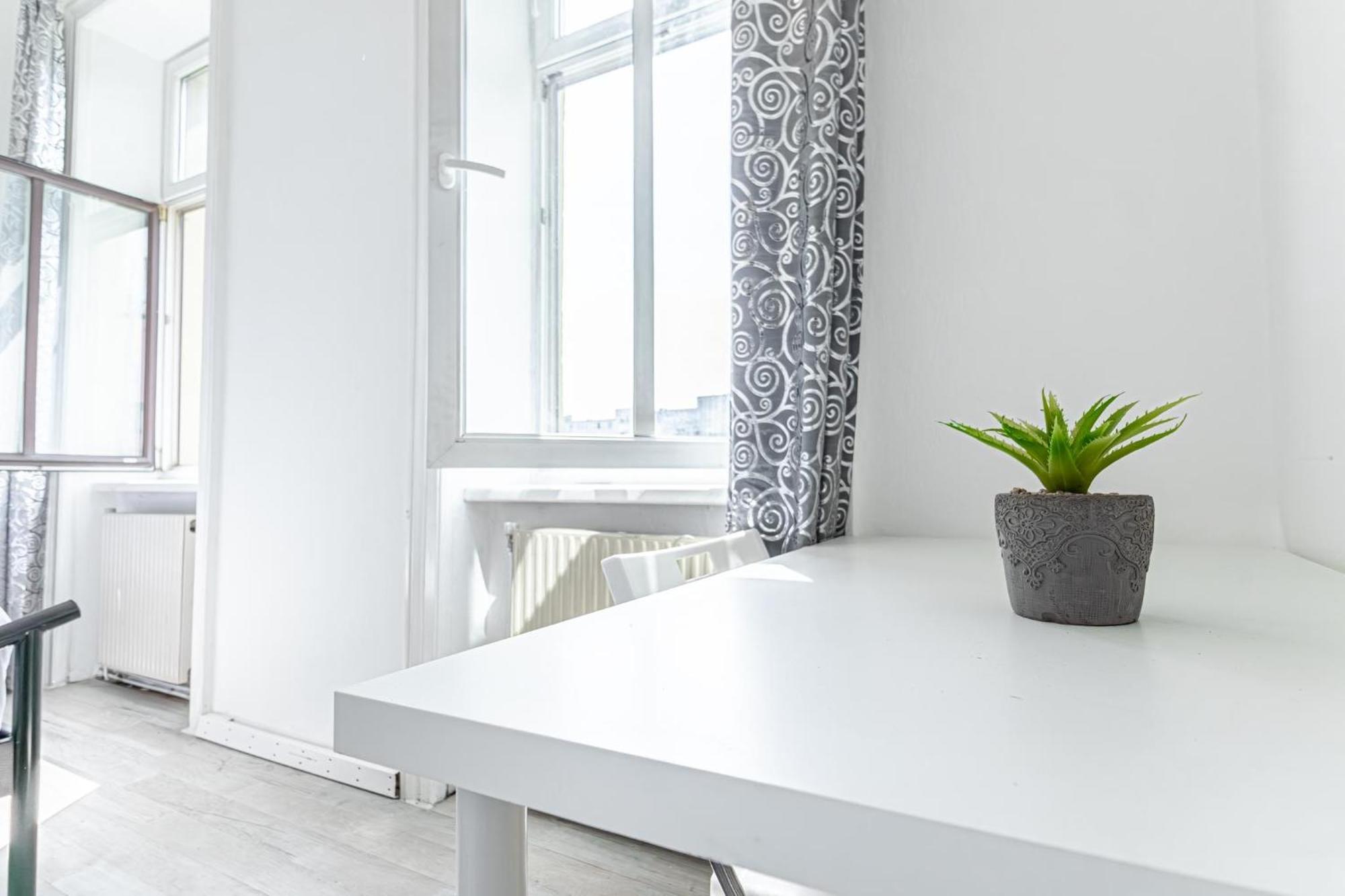 Comfy 3Br Shared Apartment - U6 Subway, Danube & Millenium City Wien Eksteriør billede
