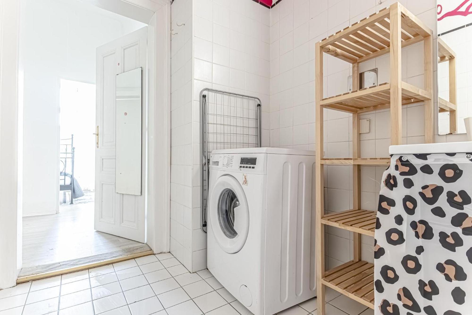Comfy 3Br Shared Apartment - U6 Subway, Danube & Millenium City Wien Eksteriør billede